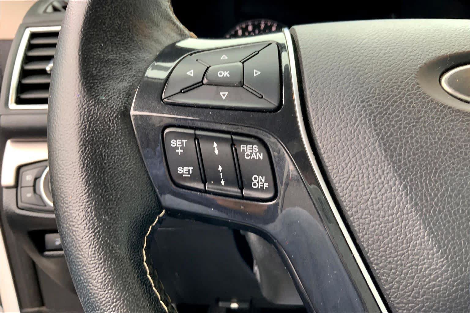Used 2017 Ford Explorer Platinum AWD/4WD image 24
