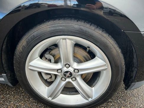 Used 2011 Ford Mustang GT Premium image 9