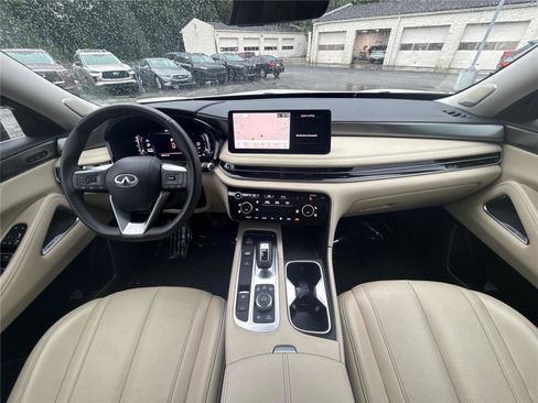 Used 2023 INFINITI QX60 Luxe w/ Performance Audio Package FWD image 13
