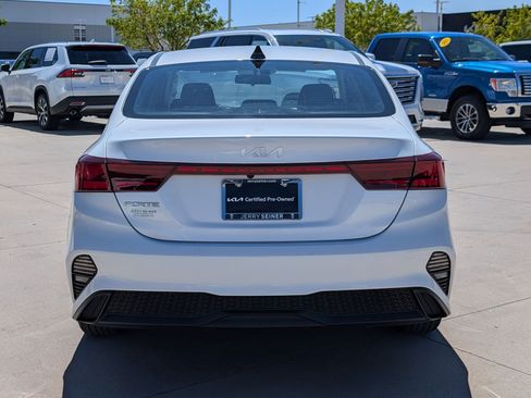 Certified 2023 Kia Forte LXS w/ LXS Technology Package FWD image 4