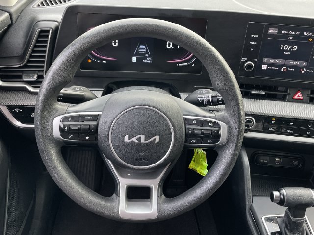 Used 2023 Kia Sportage LX FWD image 11