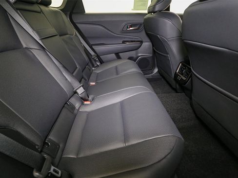 New 2025 Toyota Crown Signia image 15