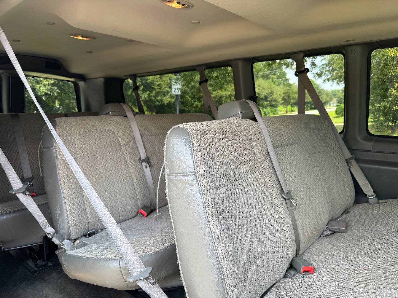 Used 2019 Chevrolet Express 3500 LT w/ LT Preferred Equipment Group RWD image 16