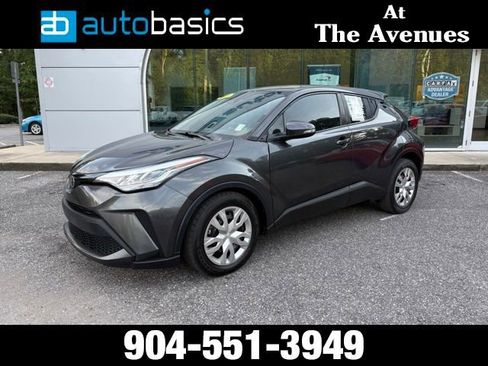 Used 2021 Toyota C-HR LE image 1