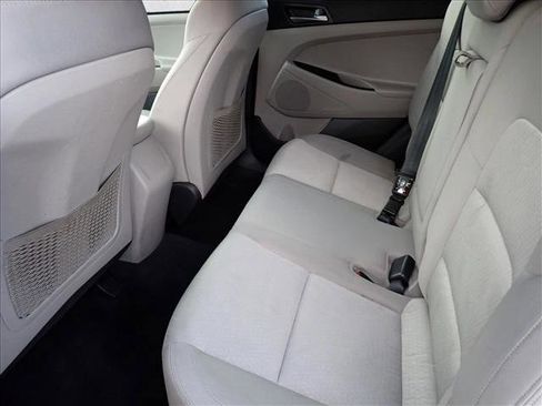 Used 2016 Hyundai Tucson SE w/ Option Group 02 image 7