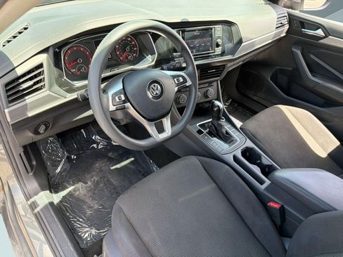 Used 2019 Volkswagen Jetta S w/ Driver Assistance Package FWD image 4