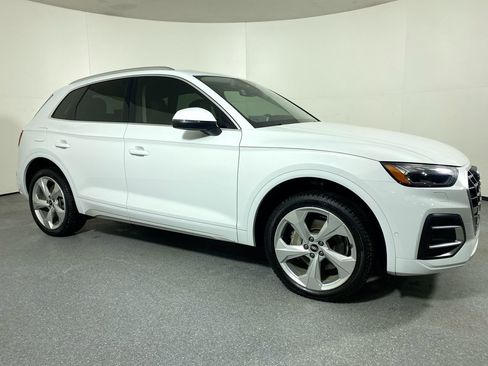 Used 2021 Audi Q5 Prestige w/ Prestige Package AWD/4WD image 28
