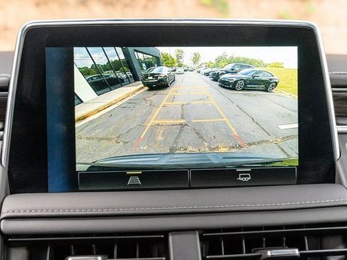 Used 2023 Chevrolet Tahoe Z71 image 15