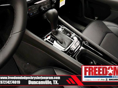 New 2026 Jeep Compass Latitude image 34