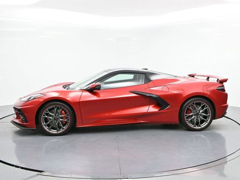 Used 2026 Chevrolet Corvette Stingray Convertible w/ Z51 Performance Package RWD image 4