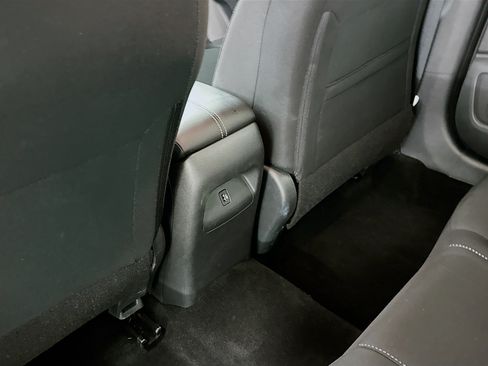 Used 2024 Nissan Sentra SV FWD image 27