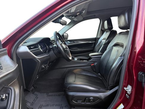 Used 2022 Jeep Grand Cherokee L Limited w/ Trailer Tow Group (B) image 10