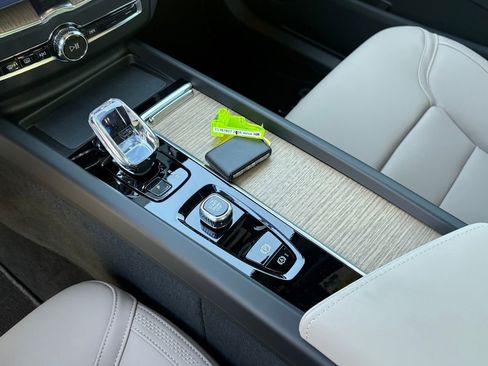 New 2026 Volvo XC60 B5 Plus w/ Protection Package Premier image 14