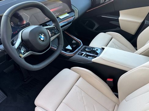 Used 2026 BMW X3 xDrive30 w/ Premium Package image 4