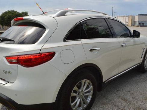 Used 2015 INFINITI QX70 2WD w/ Premium Package image 6