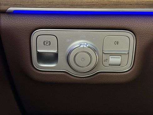 Certified 2026 Mercedes-Benz GLS 450 4MATIC image 34
