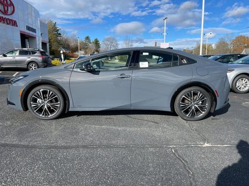 New 2026 Toyota Prius XLE image 2