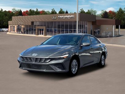 New 2026 Hyundai Elantra Hybrid w/ Cargo Package