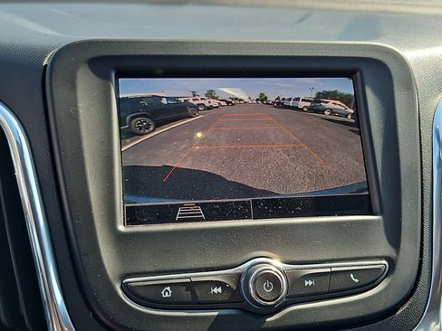 Certified 2023 Chevrolet Equinox LT FWD image 17