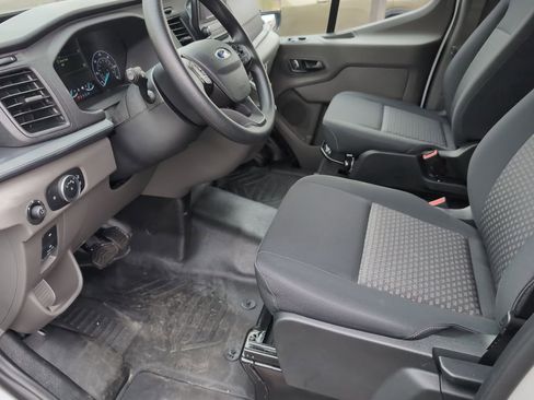 Used 2024 Ford Transit 250 Low Roof w/ Exterior Upgrade Package RWD image 10