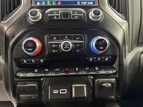 Used 2020 GMC Sierra 2500 Denali w/ Denali Ultimate Package AWD/4WD image 26