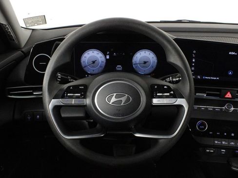 Used 2024 Hyundai Elantra SEL image 22