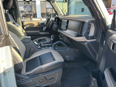 Used 2023 Ford Bronco Wildtrak AWD/4WD image 7