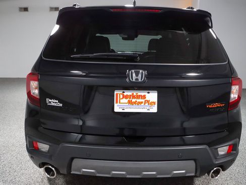 Used 2023 Honda Passport TrailSport image 8