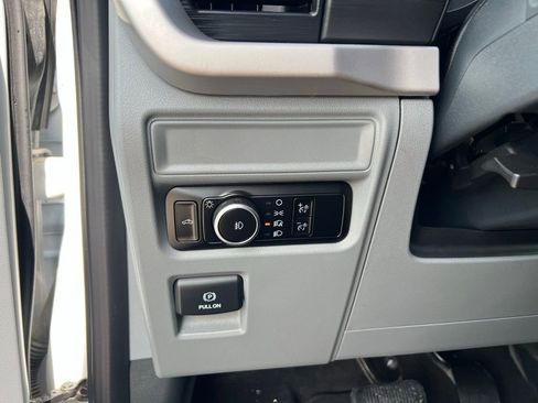 Used 2023 Ford F150 XLT image 43