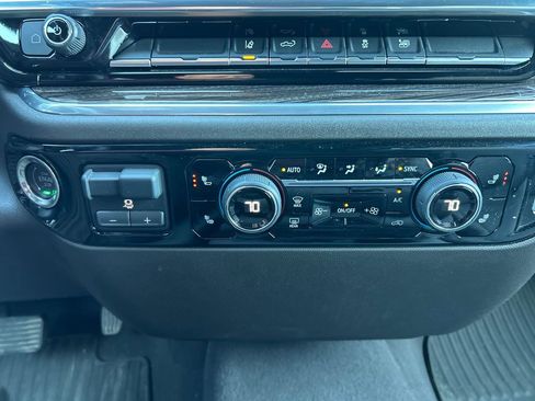 Used 2025 Chevrolet Silverado 2500 LT w/ Convenience Package AWD/4WD image 44