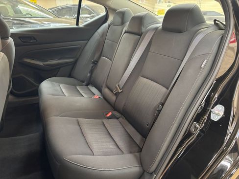Used 2025 Nissan Altima 2.5 SV FWD image 38