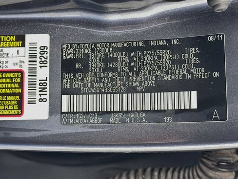Used 2011 Toyota Sequoia Limited AWD/4WD image 39