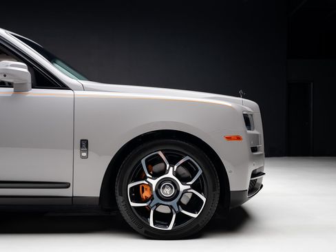 Used 2024 Rolls-Royce Cullinan Black Badge w/ Driver's Package AWD/4WD image 40