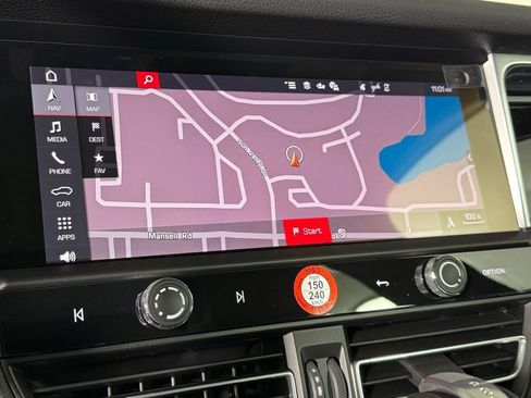 New 2026 Porsche Macan image 28