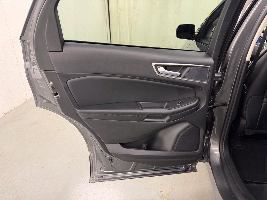 Used 2024 Ford Edge SEL w/ Convenience Package AWD/4WD image 14