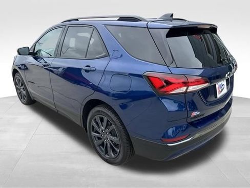Used 2022 Chevrolet Equinox RS w/ LPO, Floor Liner Package AWD/4WD image 4