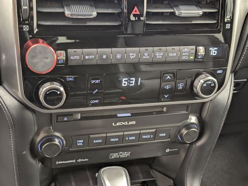 Used 2022 Lexus GX 460 Luxury w/ Accessory Package image 26