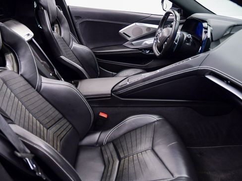 Used 2021 Chevrolet Corvette Stingray Preferred Cpe w/ Z51 Performance Package image 28