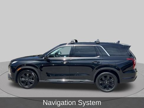 Used 2024 Hyundai Palisade XRT FWD image 2