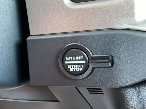 New 2026 Ford Bronco Outer Banks w/ Sasquatch Package AWD/4WD image 25