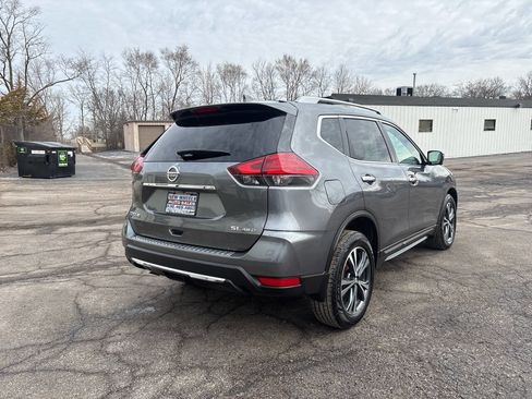 Used 2017 Nissan Rogue SL w/ SL Premium Package image 5