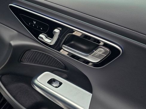 Used 2025 Mercedes-Benz E 350 E 350 image 26