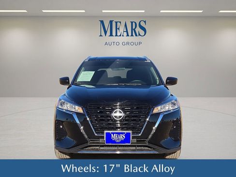 Used 2023 Nissan Kicks SV image 9