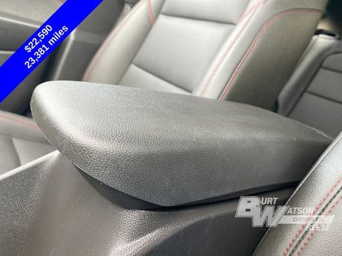 Used 2025 Chevrolet Trax RS w/ Driver Confidence Package FWD image 27