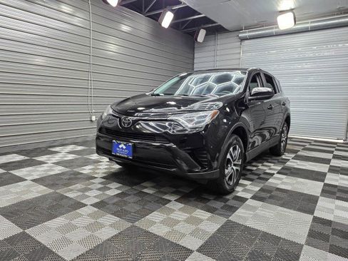 Used 2018 Toyota RAV4 LE w/ All Weather Liner Package AWD/4WD image 39