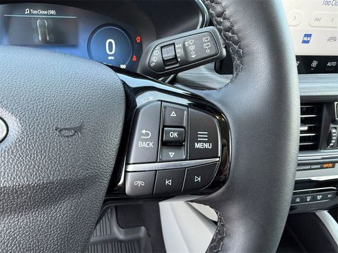 Used 2023 Ford Escape Platinum w/ Premium Technology Package image 24