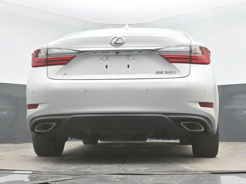 Used 2016 Lexus ES 350 w/ Premium Package w/Wood Trim FWD image 32