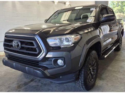 Used 2020 Toyota Tacoma SR5 RWD image 1