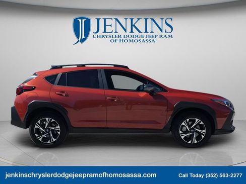 Used 2024 Subaru Crosstrek 2.0i Premium image 5