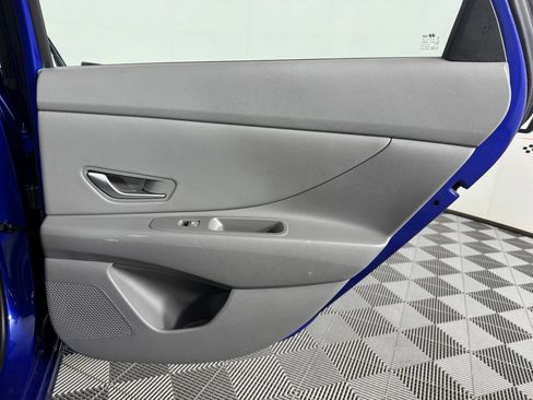 Used 2025 Hyundai Elantra Sport FWD image 27